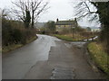 SU7790 : Passing Watery Lane by Shaun Ferguson