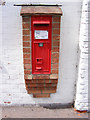 TM3464 : Suffolk Kinsman Victorian Postbox by Geographer