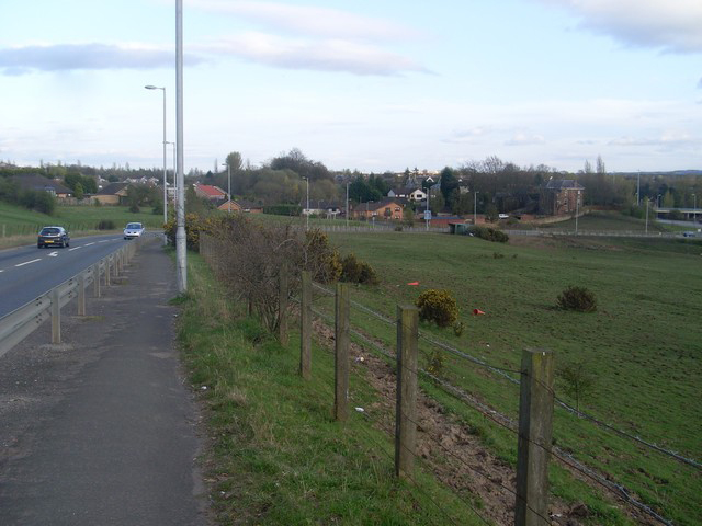 The embankment of Old Edinburgh road