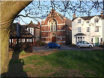 SP2872 : United Reformed Church, Abbey Hill, Kenilworth by John Brightley