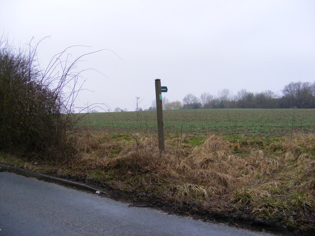 Footpath to Grove Farm & B1119 Rendham Road