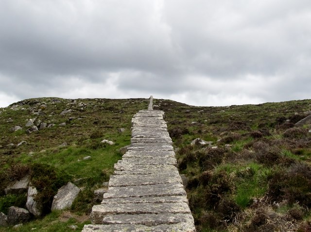 View north-westwards along the Mourne Wall at Long Seefin