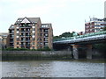 TQ2475 : Bank of the Thames at Putney by Malc McDonald