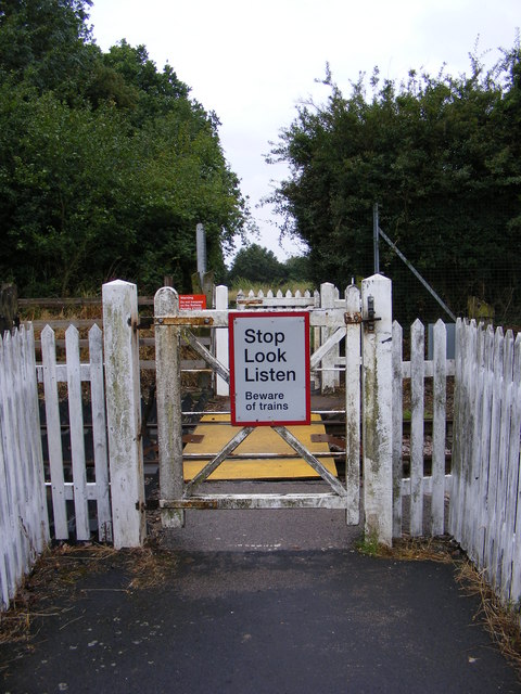 Level Crossing Gate on the footpath to the B1119 Saxmundham Road