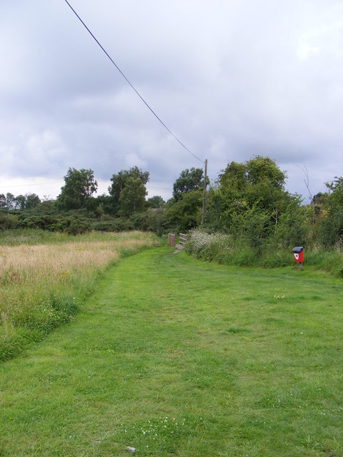 Footpath to the Sandlings Walk Path