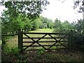 SO5273 : Well-protected gate, Steventon Road by Christine Johnstone