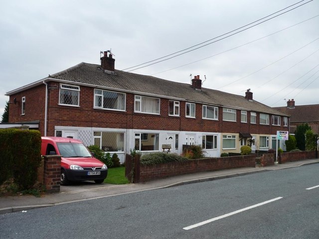 Houses opposite the Royal Oak