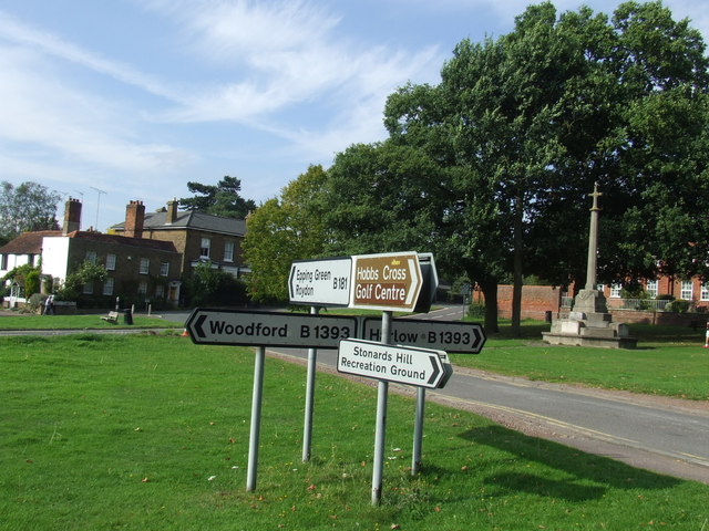 Direction signs, Epping