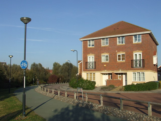 Cycle path, Thamesmead