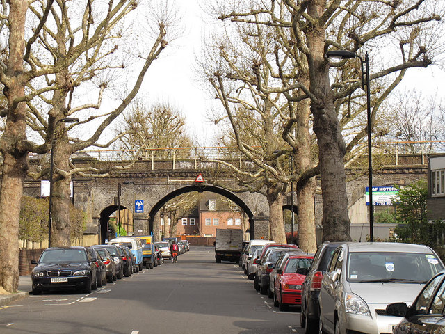 Railway viaduct over Silchester Road