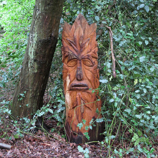 Hainault Forest Tree Sculpture (1)