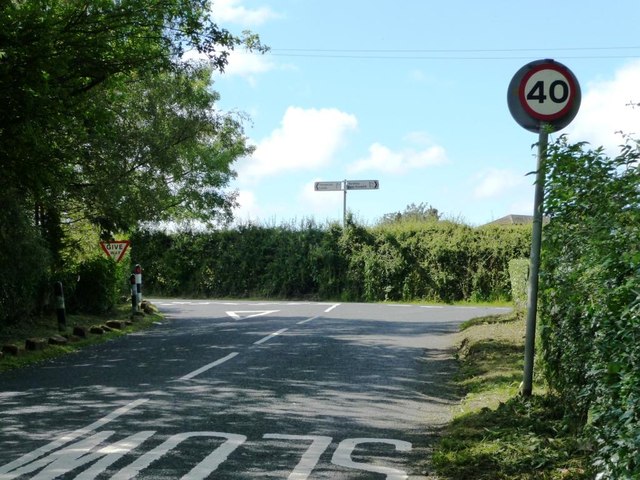 T junction at the top of Coal Road