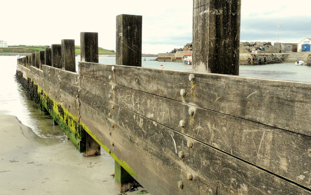 Groynes, Portballintrae (2)