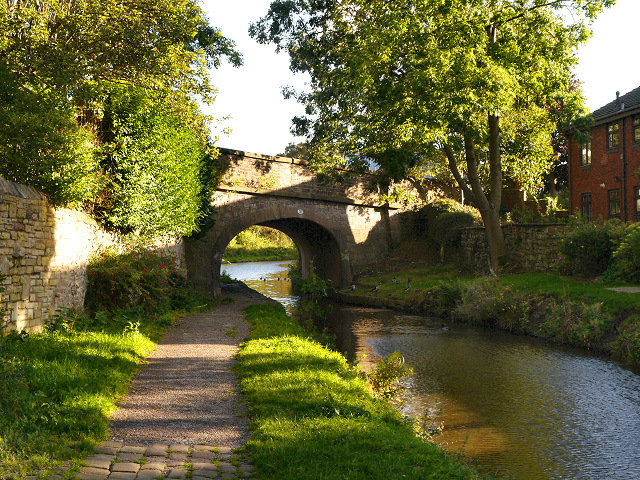 Macclesfield Canal, Bridge#38 (Black Road)