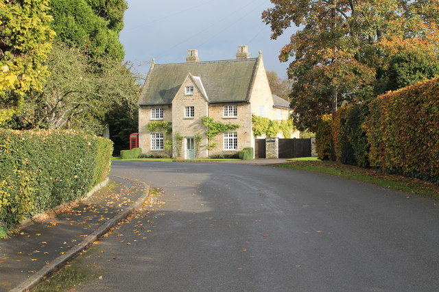 Toad Farm, Belton