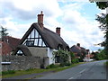 SP0642 : Thatched Cottage on Manor Road by Nigel Mykura