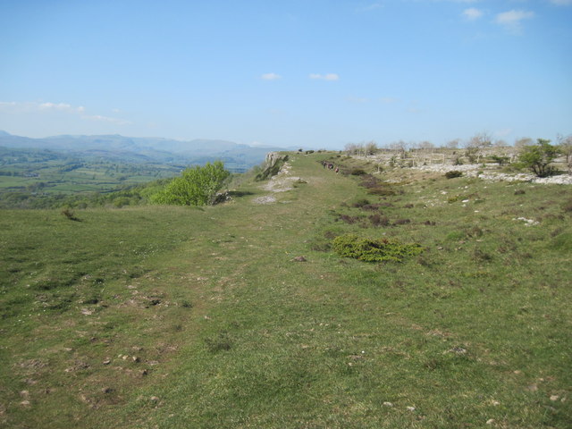 Heading  north  on  Scout  Scar