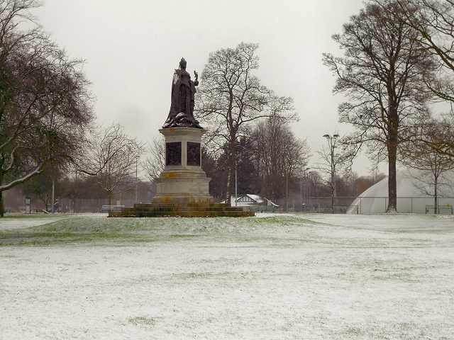 Bitts Park, Queen Victoria Statue