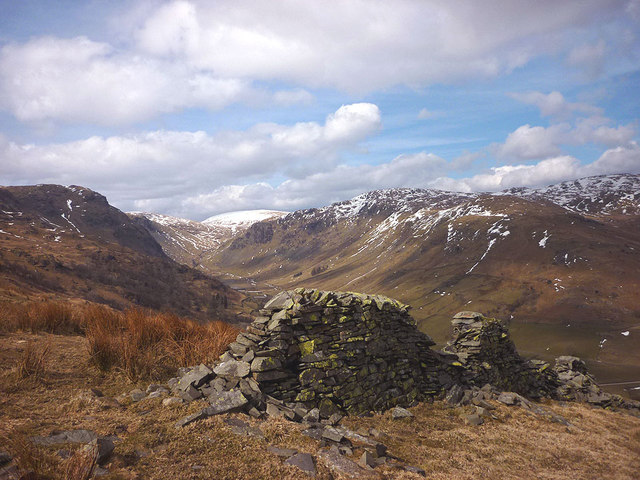 Dilapidated wall above Longsleddale