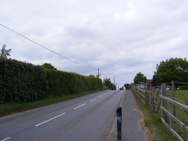 B1127 The Street, Hulver Street