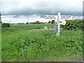 SE8456 : Crossroads signpost near Greenwick Cottage by Christine Johnstone