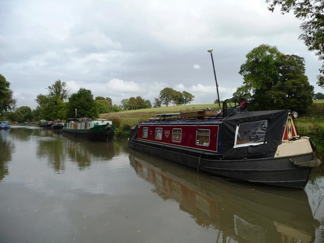 Kennet & Avon canal, between bridges 97 and 96