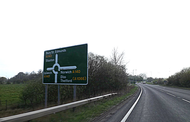 A143 Bungay Road & roadsign