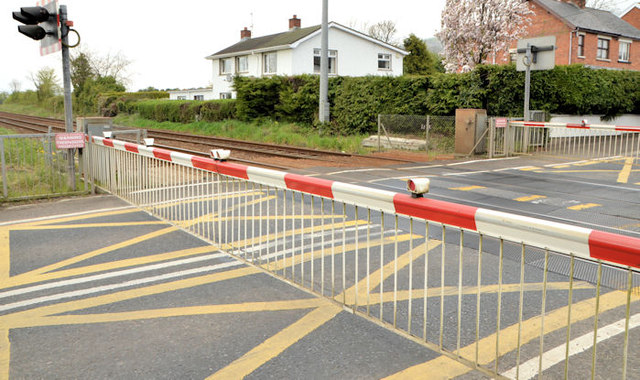 Trooperslane level crossing - April 2014(2)