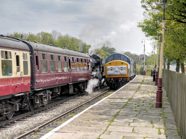 "The Diesel" Arrives at Ramsbottom