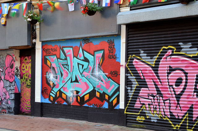 Graffiti, Lower Garfield Street, Belfast - June 2014(2)