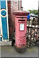 SJ9595 : GR Postbox SK14 23 by Gerald England