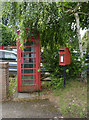 SU6385 : Telephone kiosk and postbox, Ipsden by Alan Murray-Rust