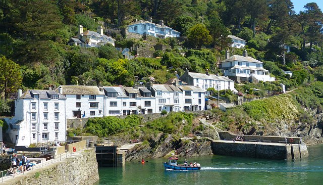 Small boat returning to Polperro Harbour