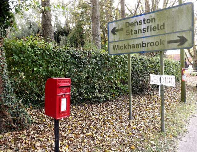 Roadsign & Wickham Street Postbox