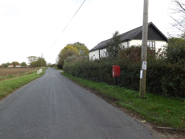 Chapel Road & Chapel Road Postbox