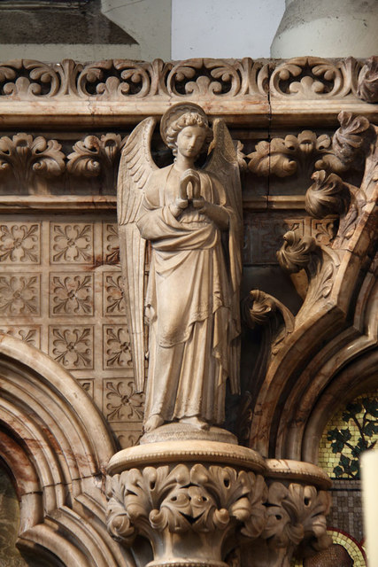 Christ Church, Southgate - Reredos detail