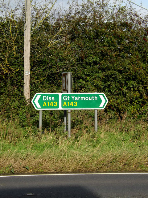 Roadsigns on the A143 Bungay Road