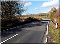 SS9583 : Road bridge over a stream SE of Heol-y-cyw by Jaggery