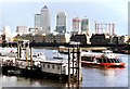 TQ3680 : Towards Canary Wharf by Des Blenkinsopp