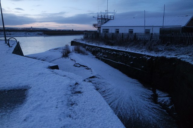 Sankey Canal lock at Fiddlers Ferry Boatyard