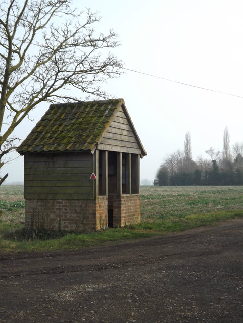 Bus Shelter off the B1117 Halesworth Road