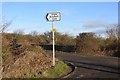 NT1476 : Junction, Standingstane Road by Richard Webb