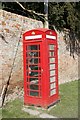 SU5332 : Phone Box in Avington by Bill Nicholls