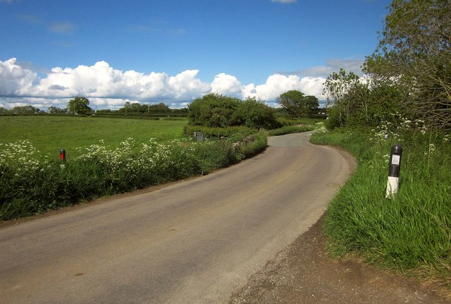 Road crossing River Boyd