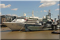 TQ3380 : HMS Belfast & Silver Cloud by Richard Croft