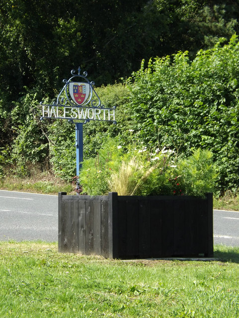 Halesworth Town sign