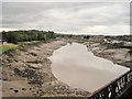 ST3188 : View from a Bristol-Cardiff train - River Usk at low tide by Nigel Thompson