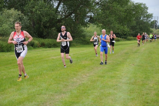 Runners in Upton Triathlon