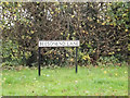 TL1311 : Beesonend Lane sign by Geographer