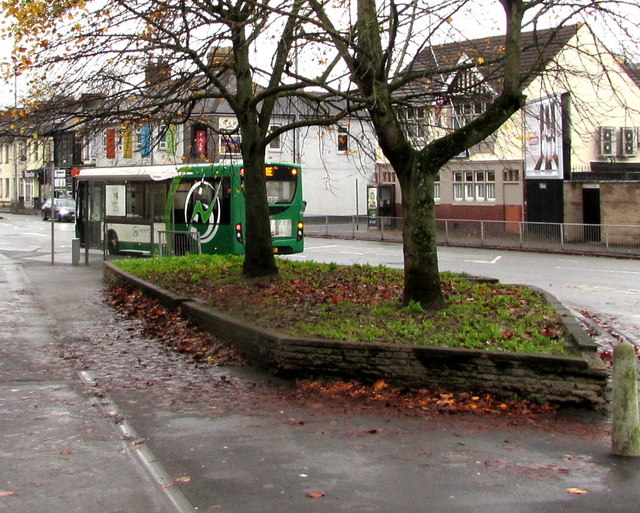 First Newport Bus of the day from Malpas in Crindau, Newport